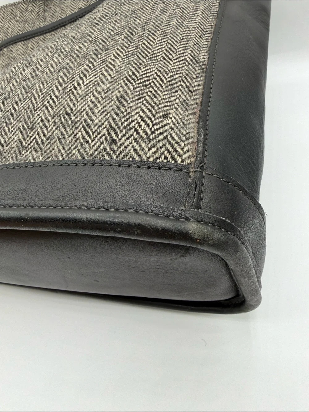 Coach Vintage 1999 Bleecker Gray Herringbone Tweed Leather Shoulder Bag 6127